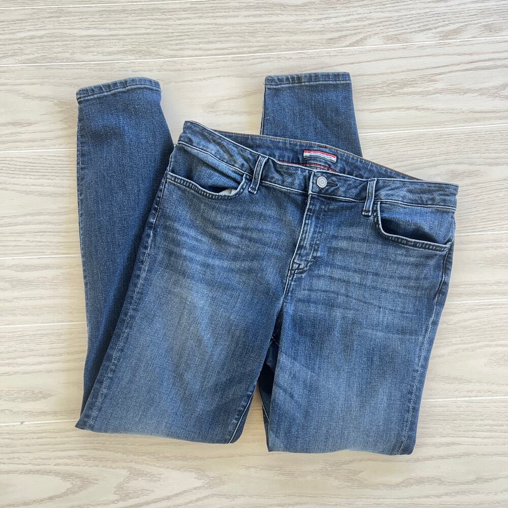 Tommy Hilfiger Women’s Medium Wash Legging Jeans Size 14